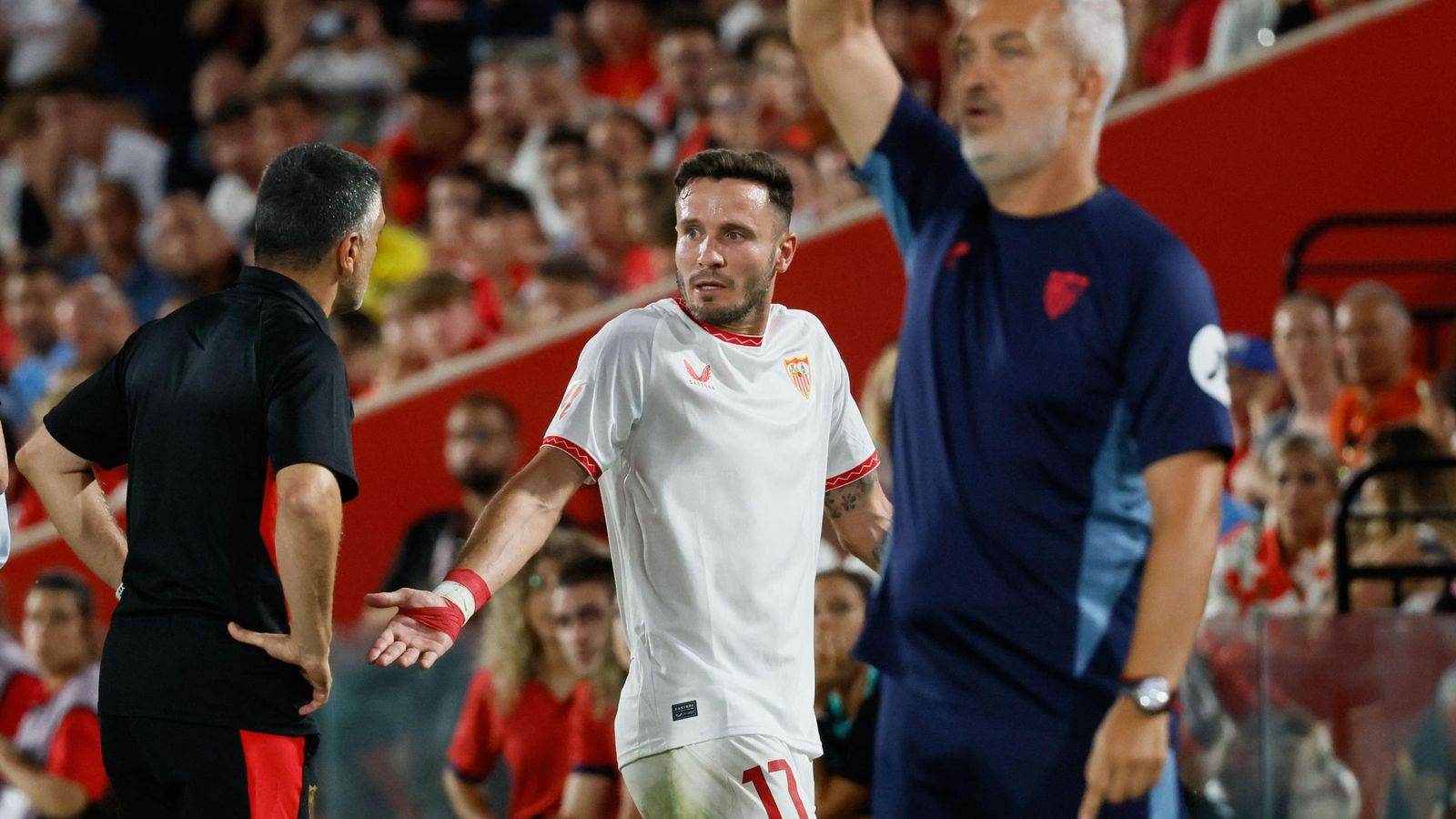 Saúl se marcha expulsado en el duelo ante el Mallorca.