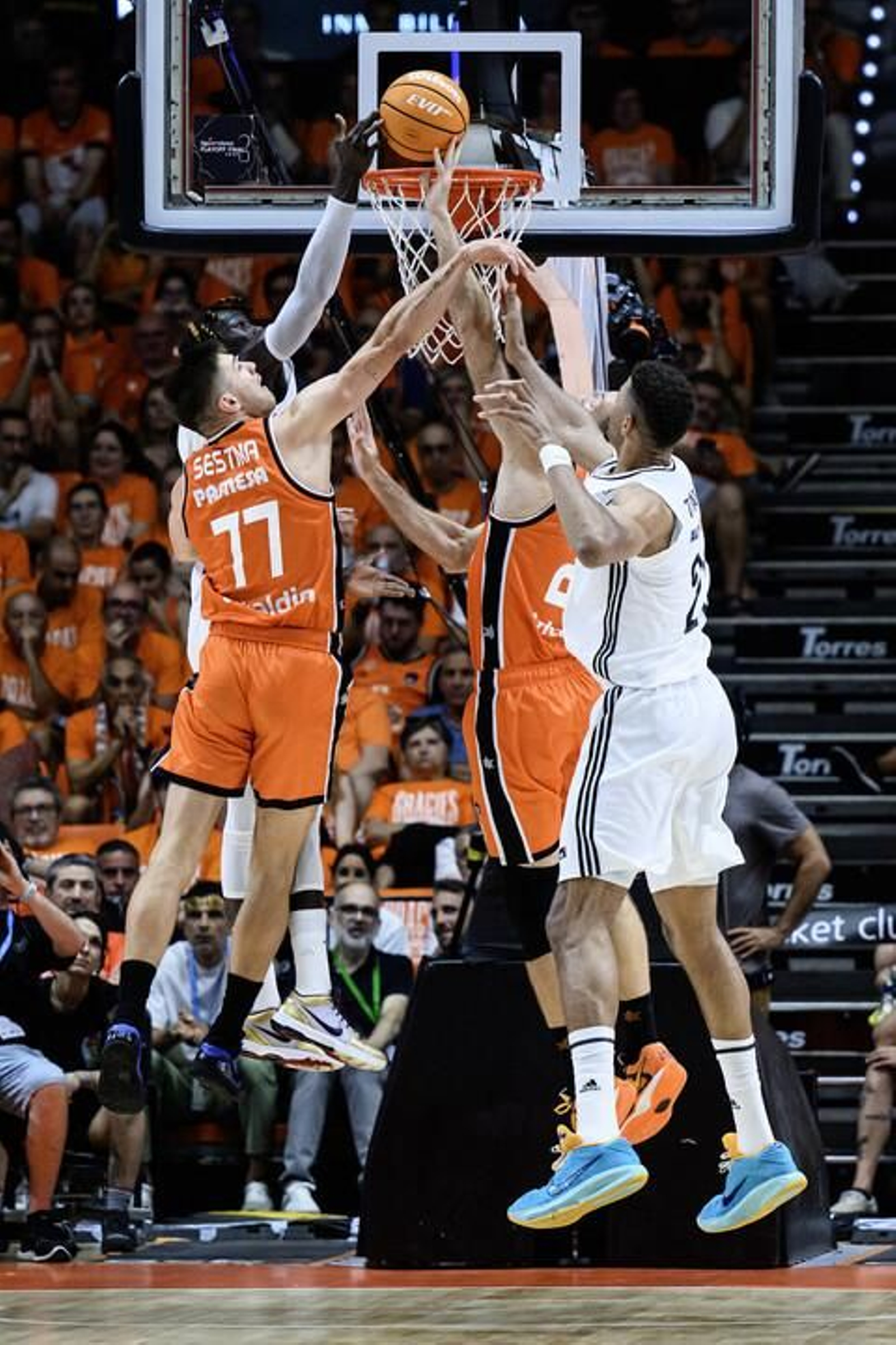 Las fotos del título del Real Madrid en baloncesto