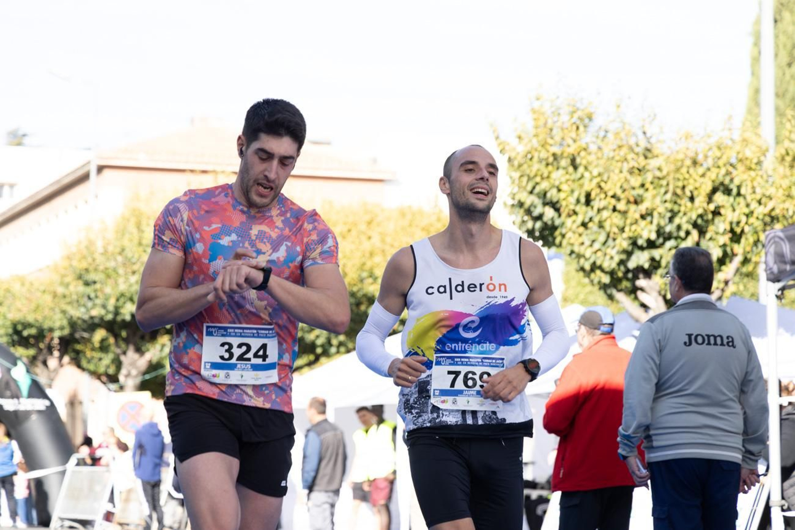 En imágenes: multitudinaria e histórica XXIX Media Maratón 'Ciudad de Jaén' y 10k en memoria de Paco Manzaneda (2)