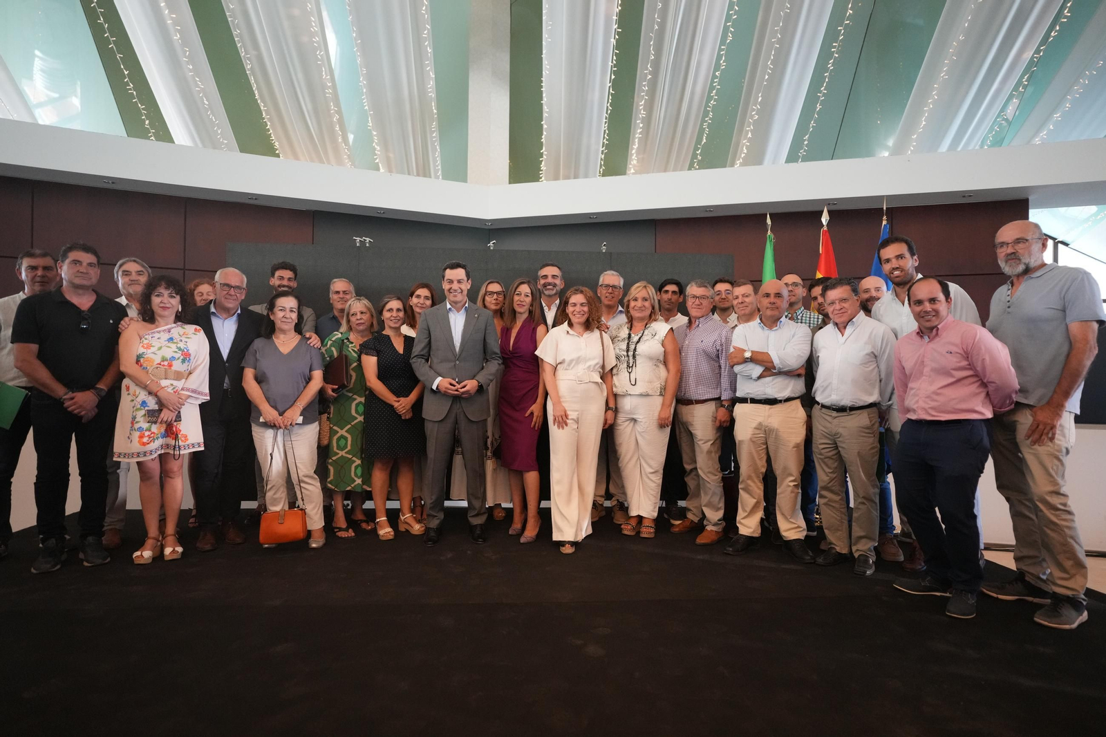 Entrega de resoluciones de ayudas para la renovación de maquinaria a agricultores de Jaén.