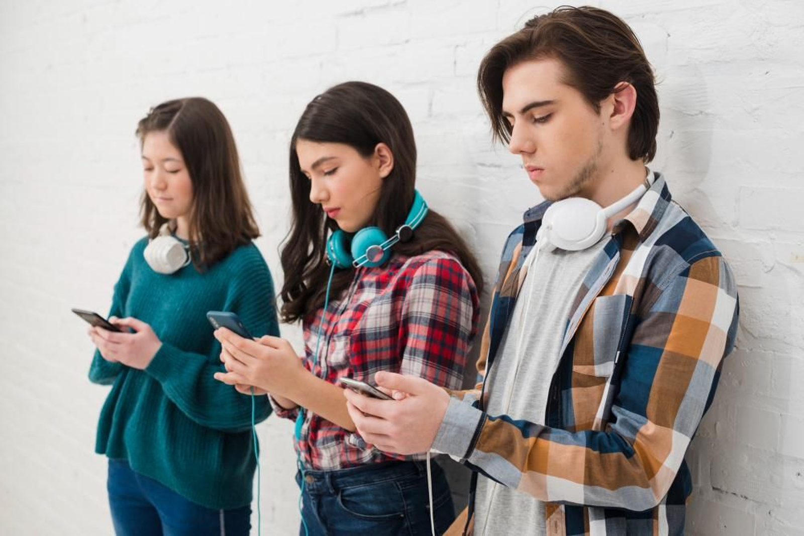 Más de la mitad de los jóvenes (53,19%), según los resultados del estudio, pasan al menos una hora diaria en TikTok