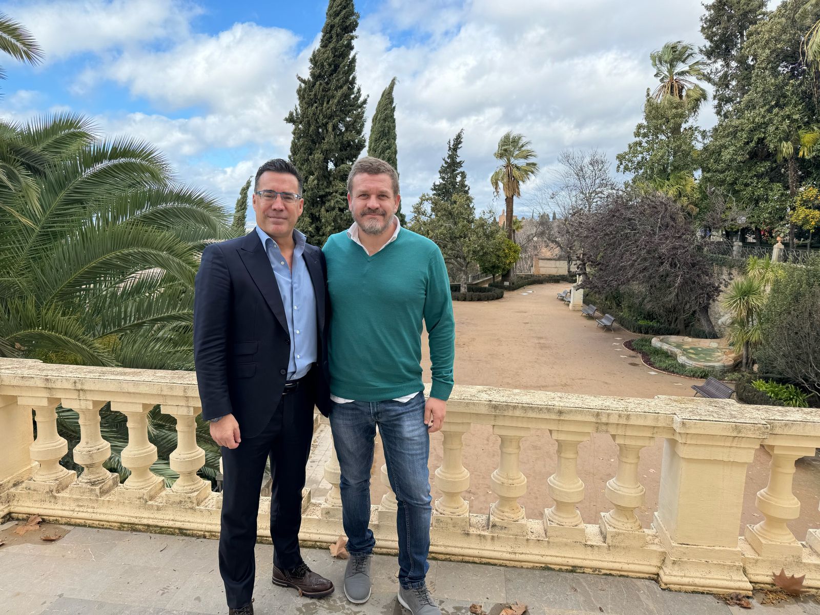 Raúl Varela, CEO de la World Happiness Foundation y Roberto Álvarez, Director de World Happiness Fest España en el Carmen de los Mártires.