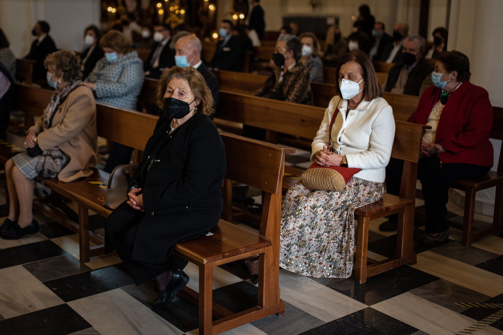 Jueves Santo: Imágenes de las Hermandades del Nazareno y Oración en el Huerto