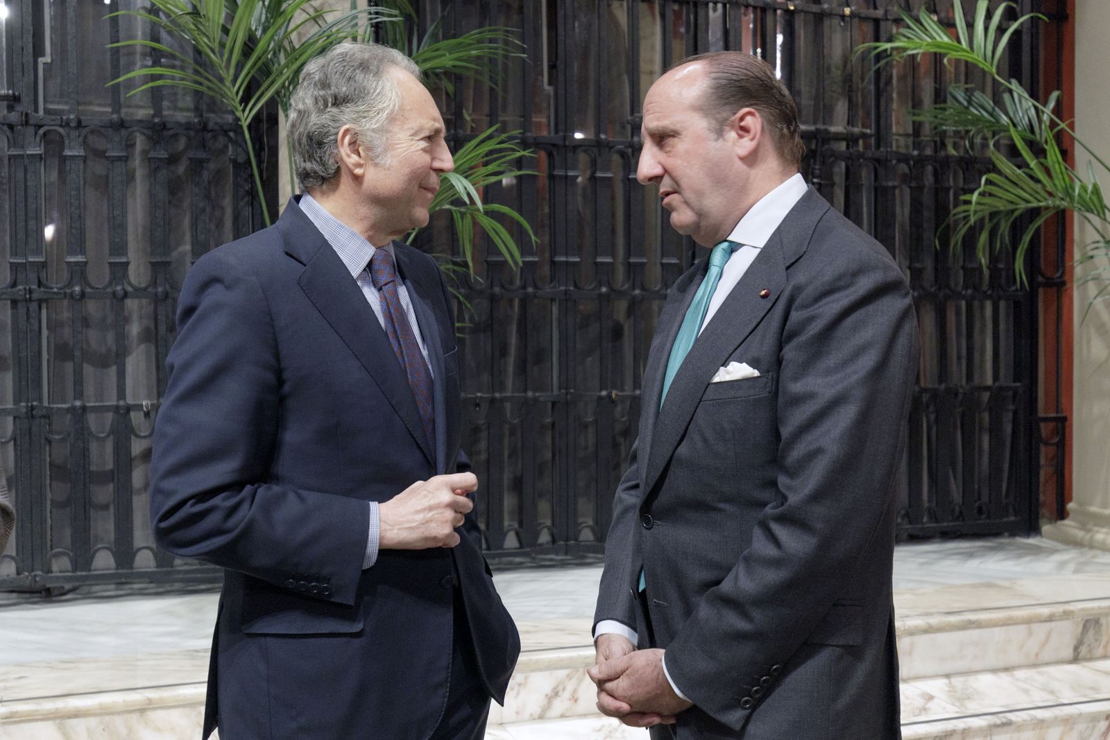 Diálogo de cuaresma entre Navarro Antolín y Joaquín Moeckel en Cajasol