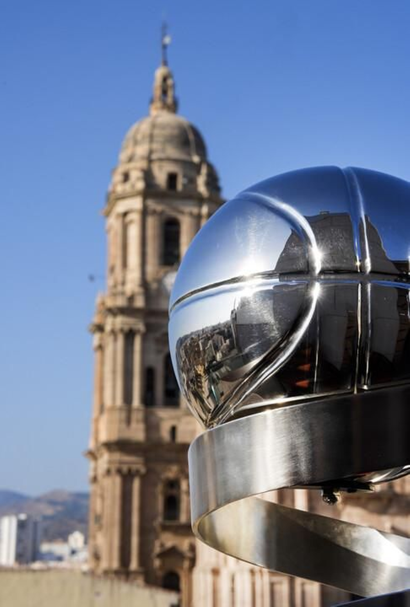 El trofeo de la Supercopa ACB se deja ver por Málaga