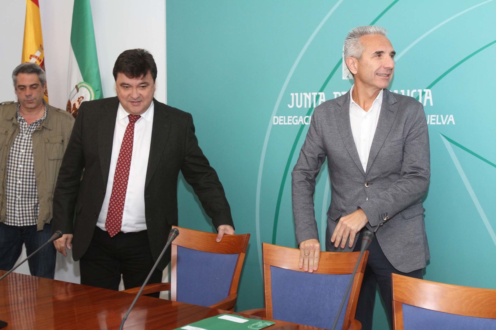 El consejero de Cultura, Miguel Ángel Vázquez, presenta el proyecto de rehabilitación del Banco de España como sede del Museo Arqueológico de Huelva.