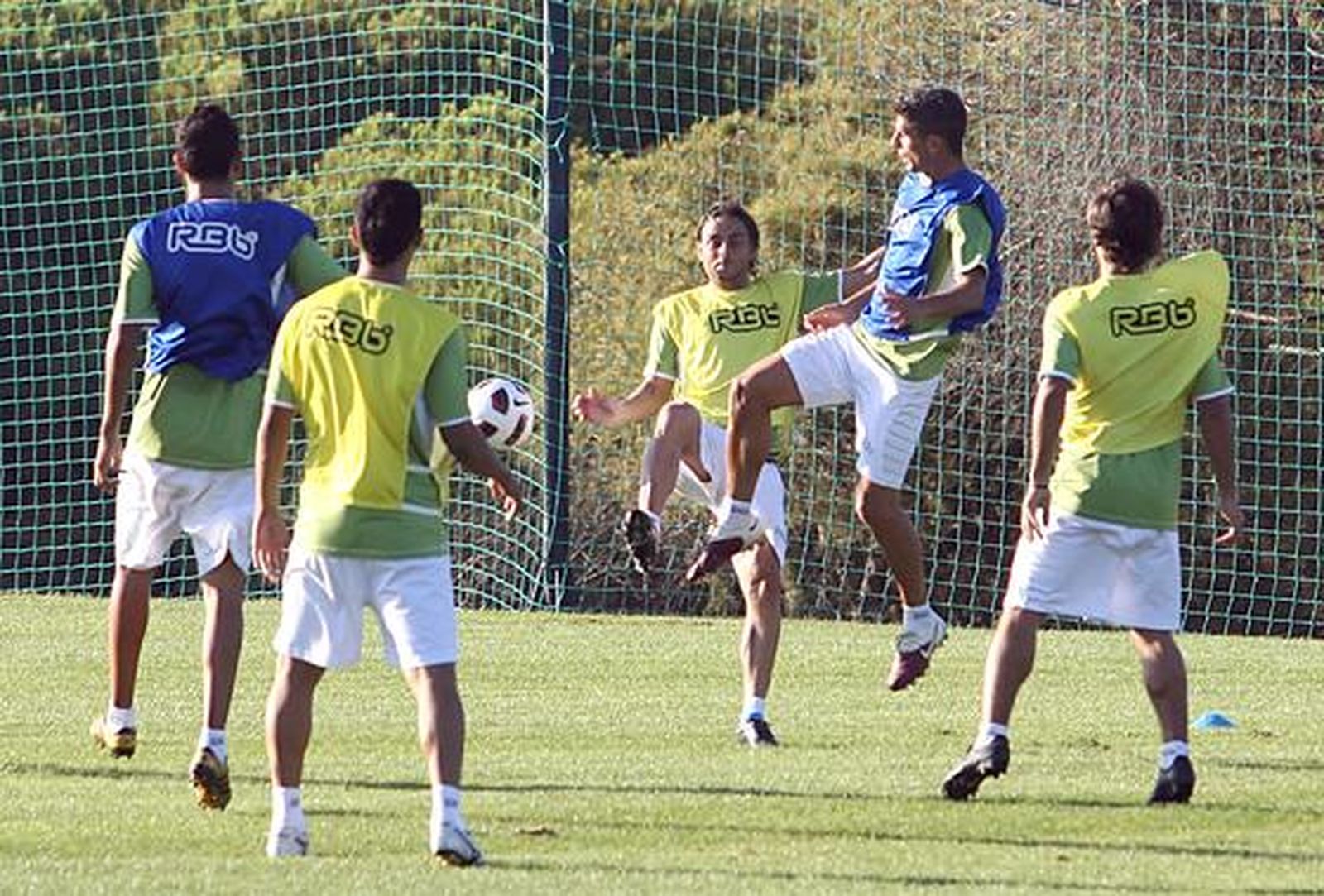 Momento del partidillo de entrenamiento en tierras onubenses.

Foto: Espínola