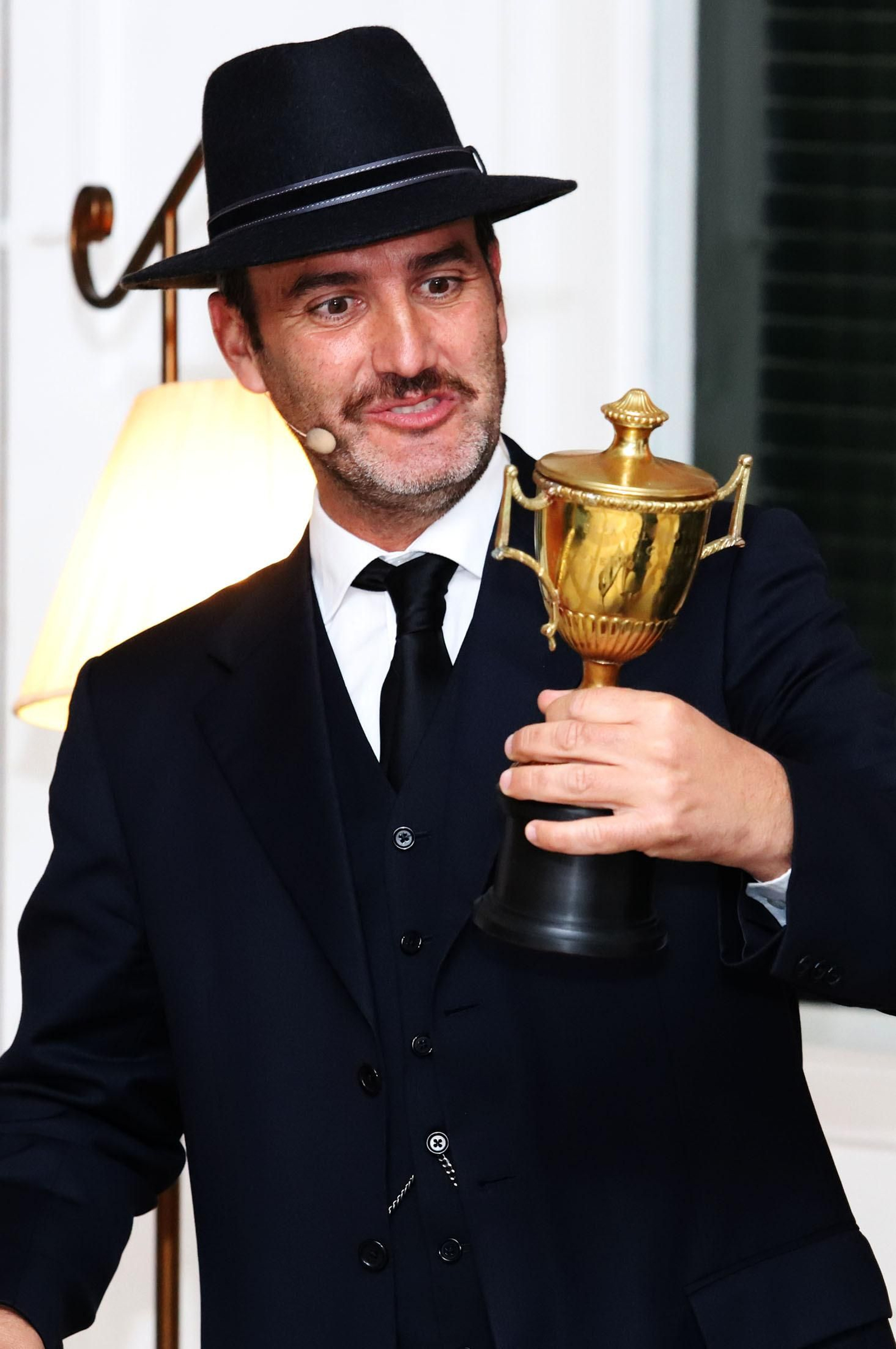 Imágenes de la camiseta del 130 aniversario del Recreativo de Huelva