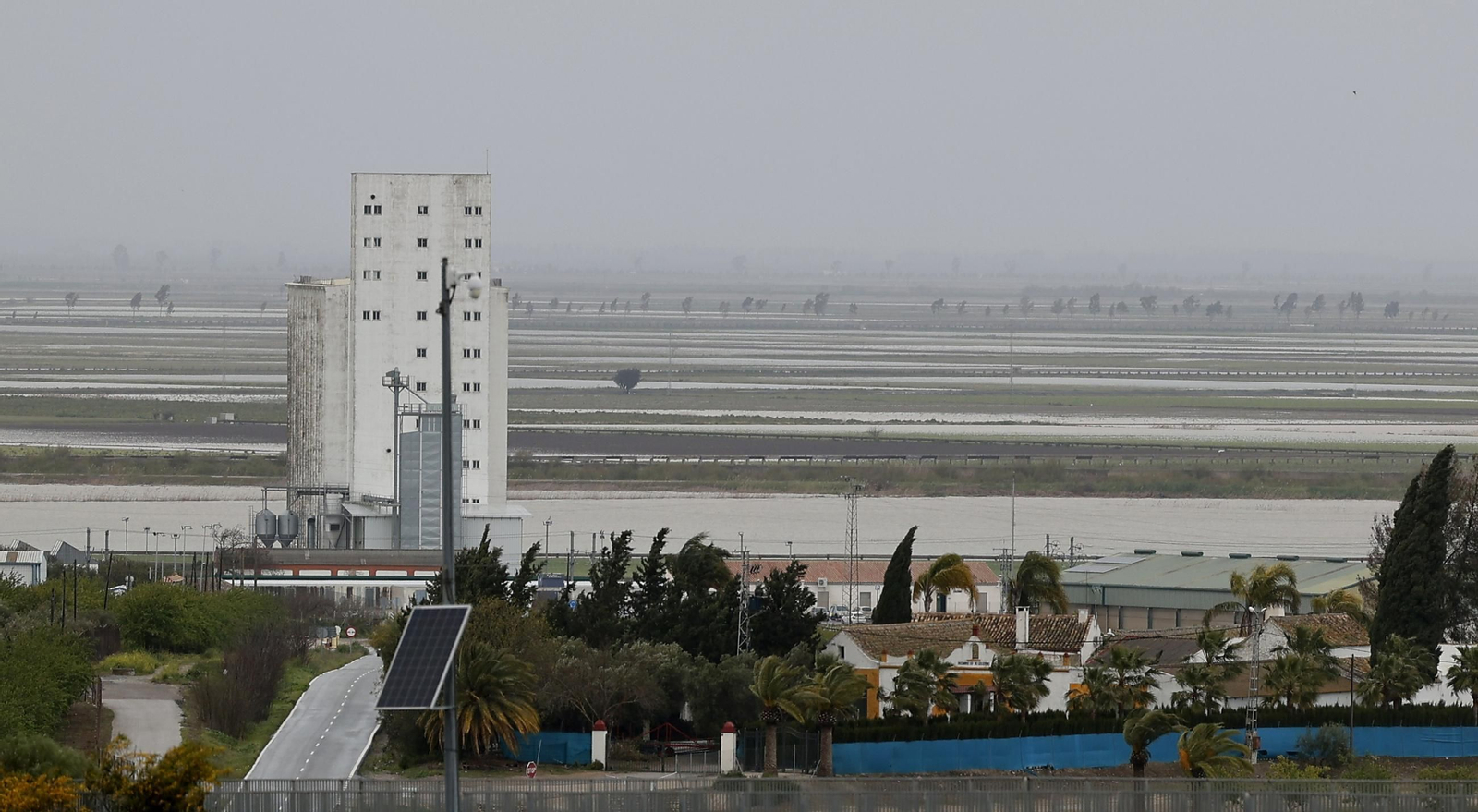 Las imágenes de las inundaciones en Los Palacios y las Cabezas de San Juan