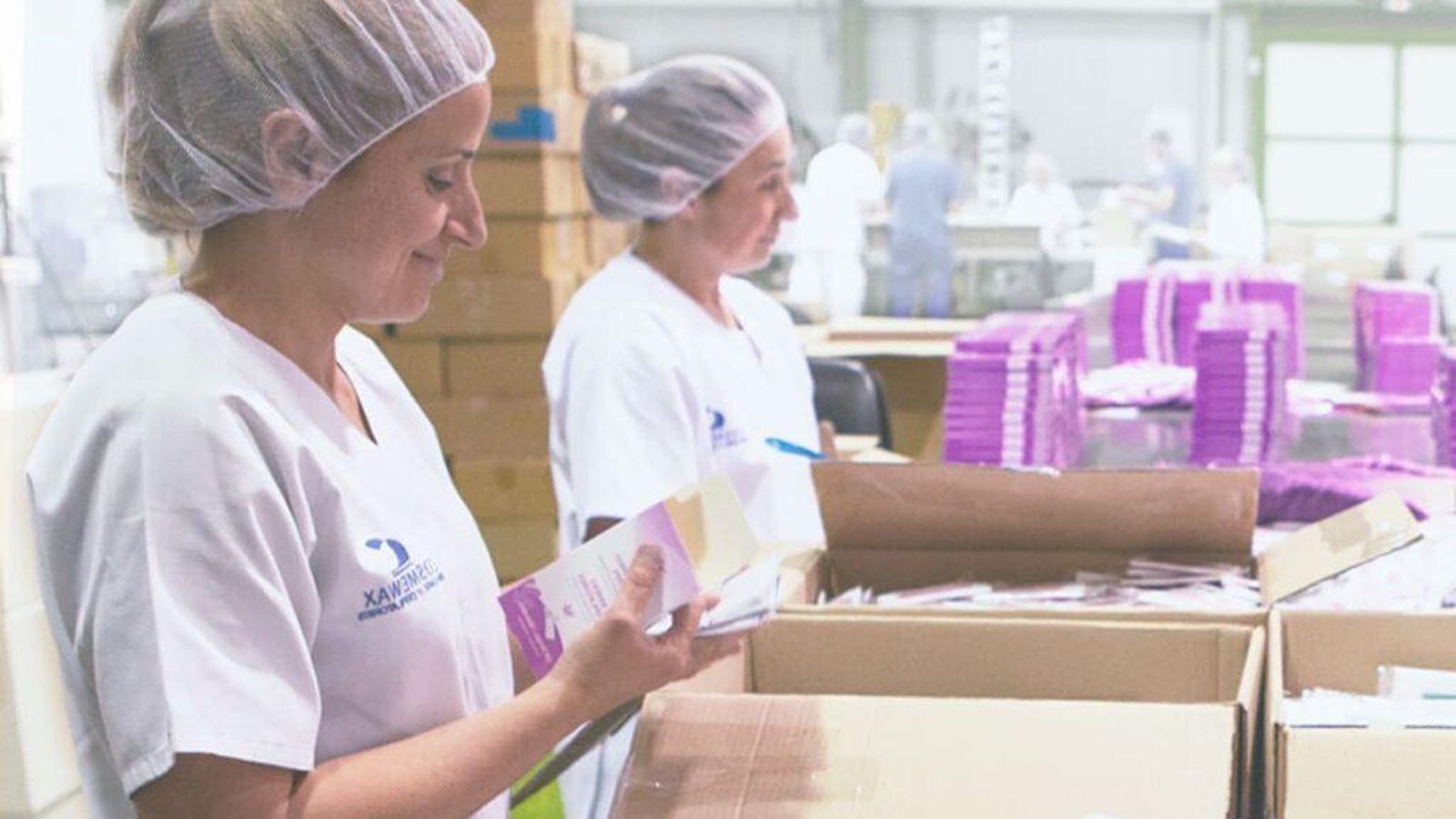 Una imagen corporativa de Cosmewax.