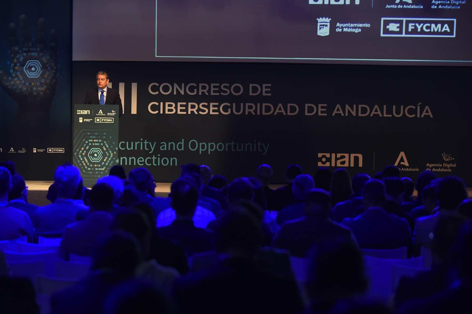 El consejero de Presidencia de la Junta, Antonio Sanz, en la inauguración del Congreso de Ciberseguridad de Andalucía en Málaga.