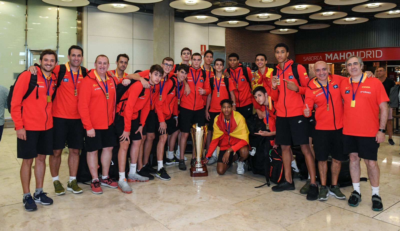 El recibimiento a los cajistas campeones de Europa, en fotos