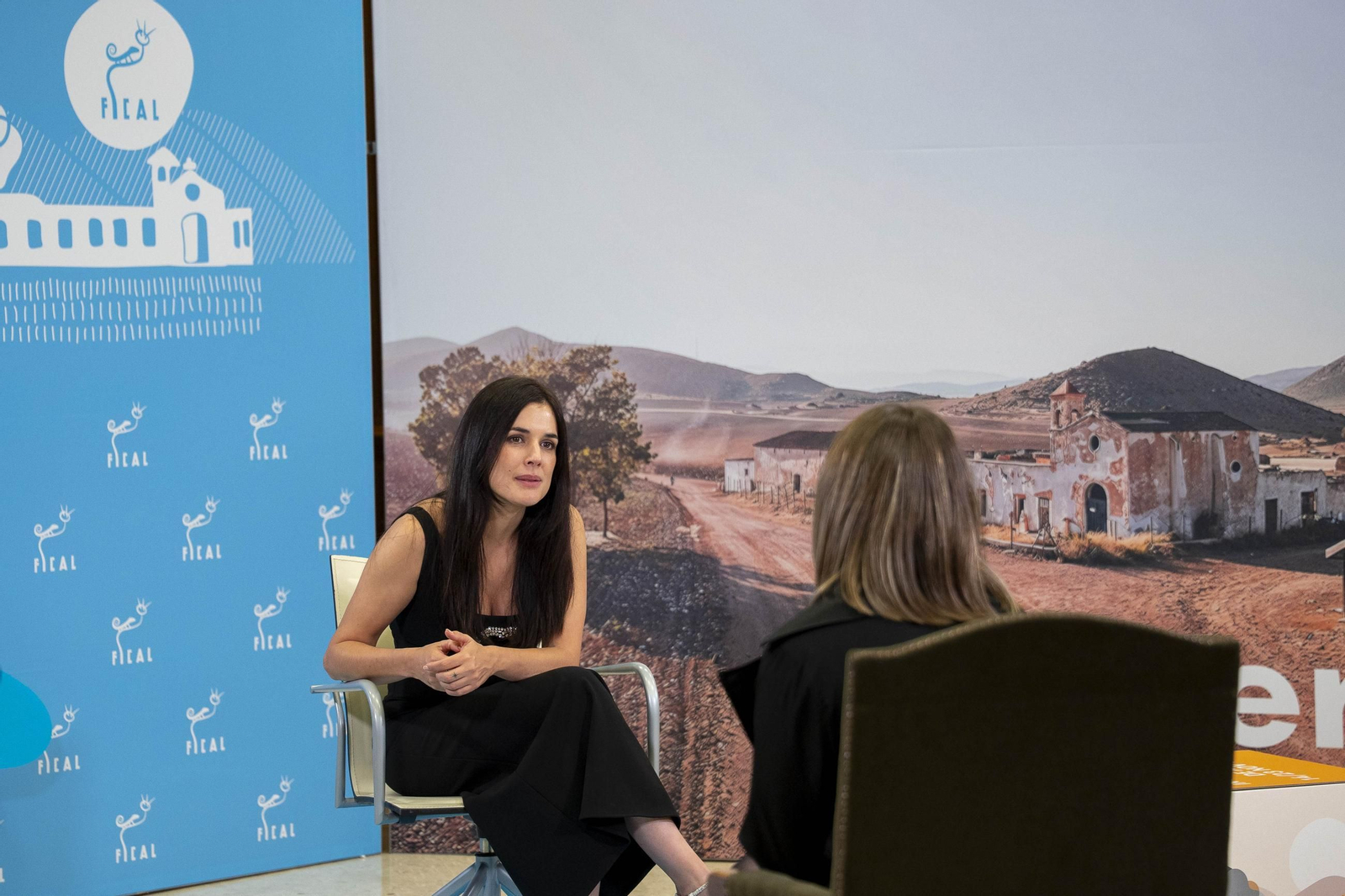 Las imágenes de Adriana Ugarte, Premio 'Almería, Tierra de Cine'