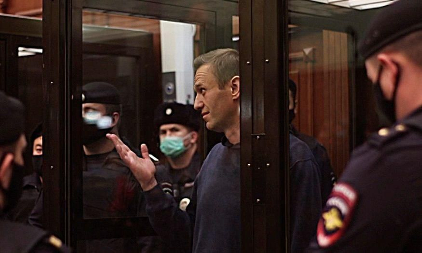 El líder opositor ruso, Alexei Navalni, durante su juicio.