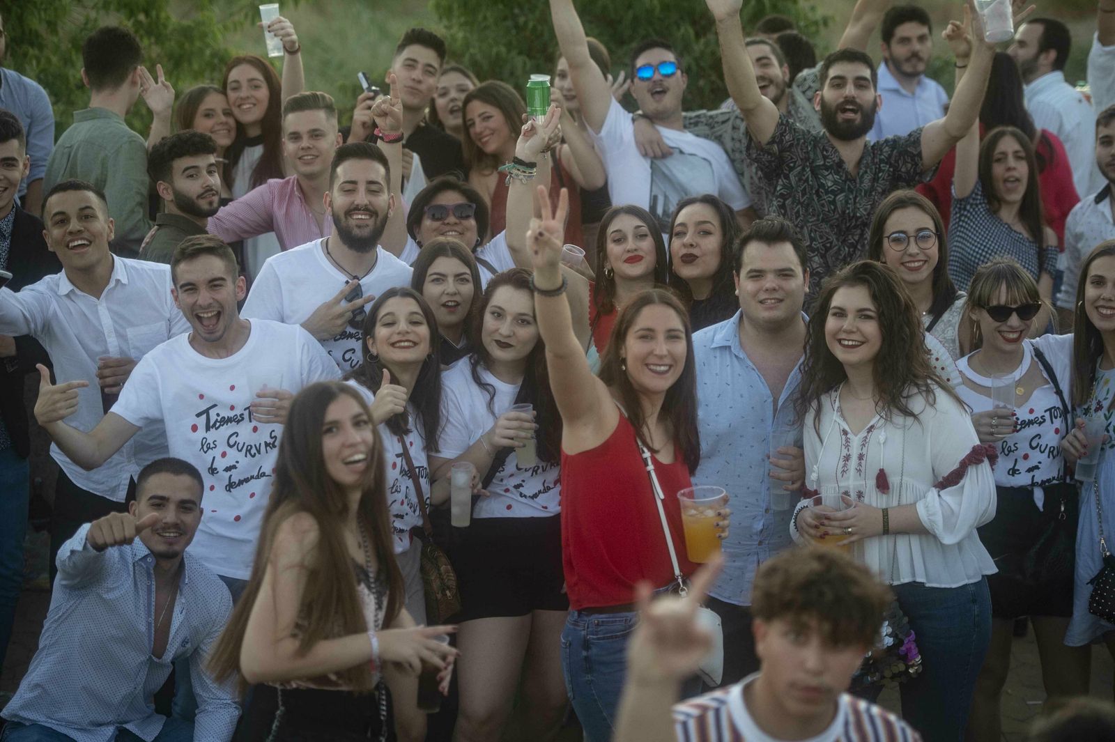 El botellón y la calle del Infierno de la Feria, en imágenes