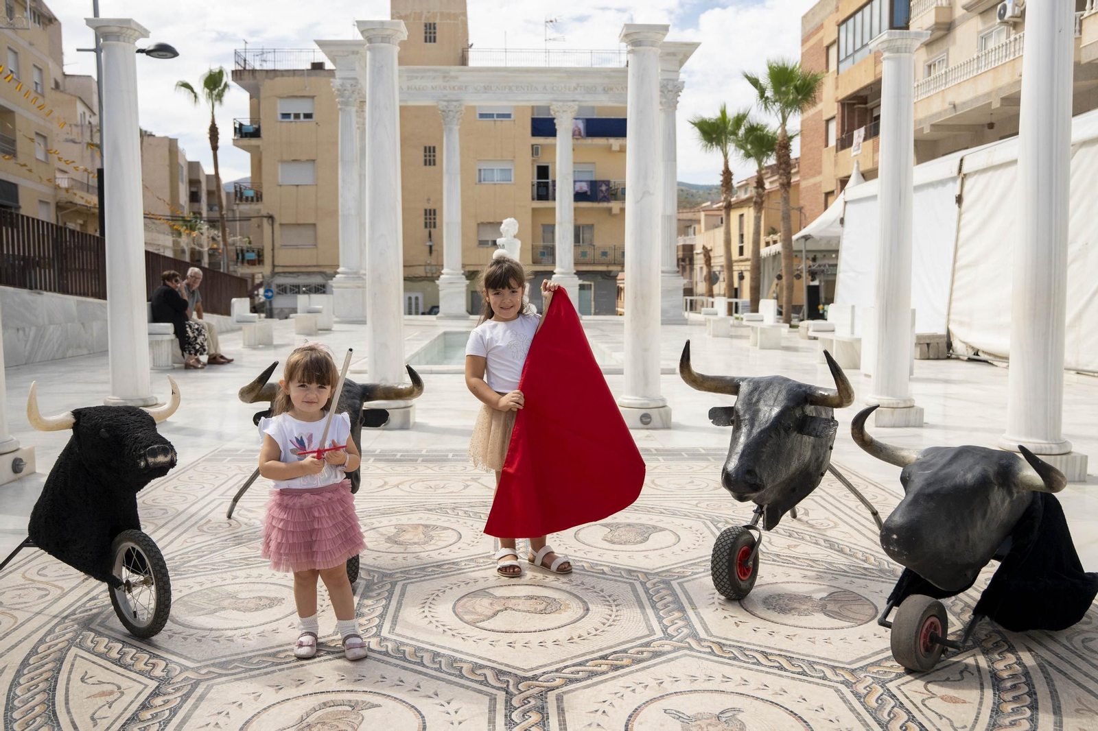 Las imágenes del taller de toros para niños y toro mecánico en Macael