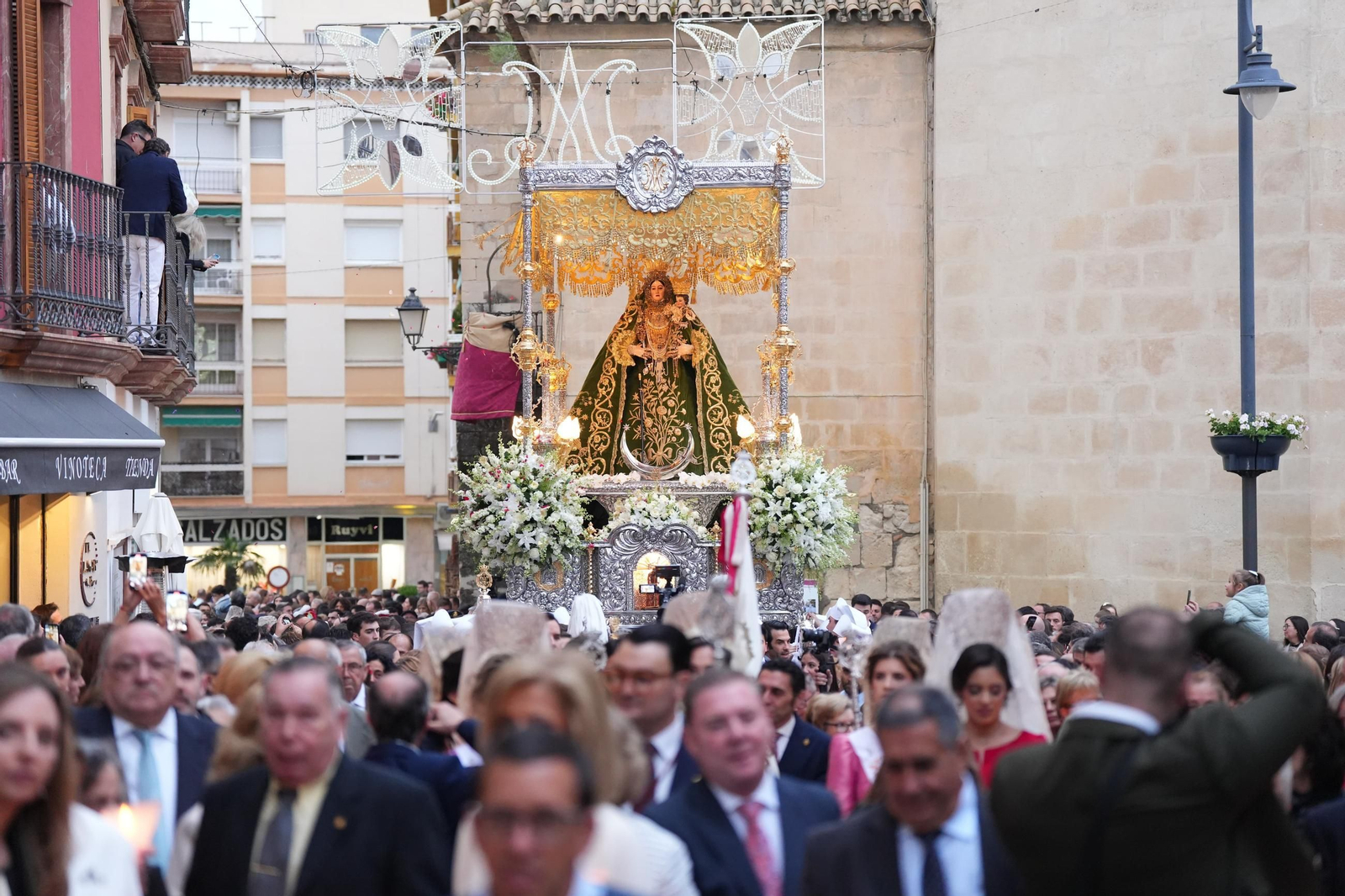 La Virgen de Araceli, al inicio de su procesión.