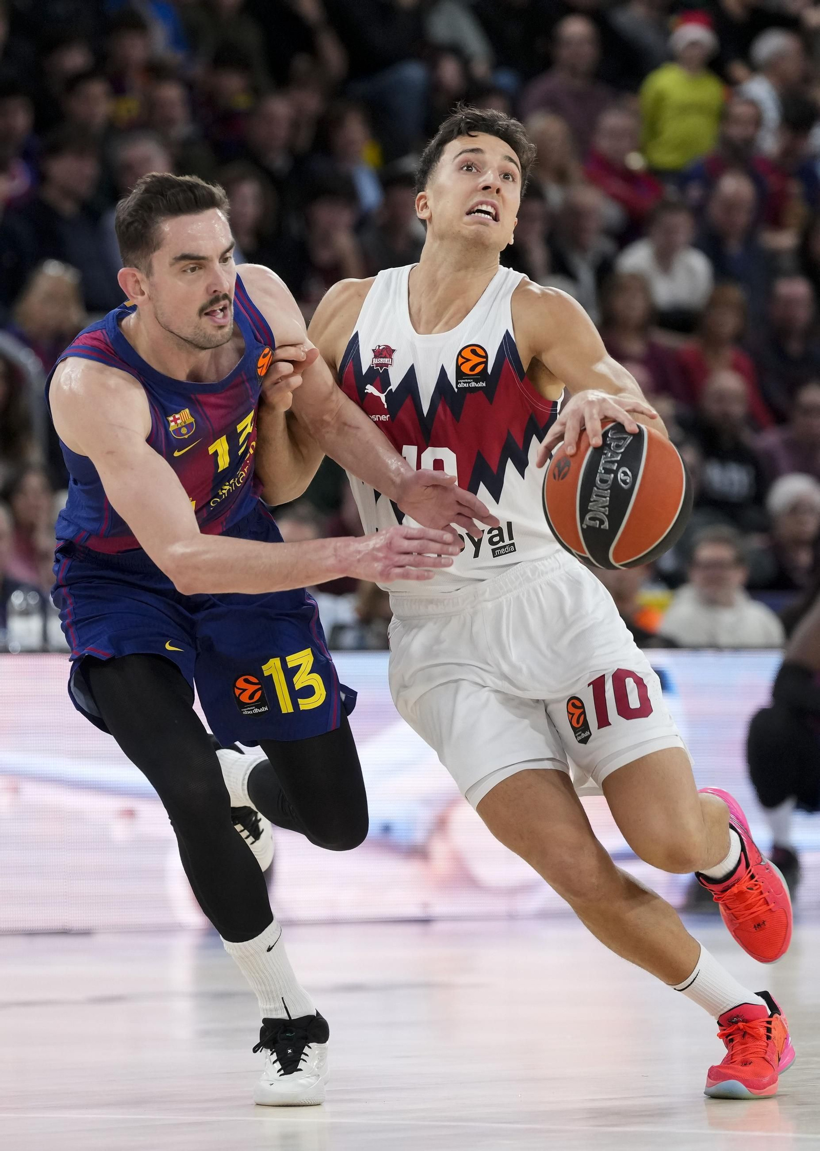 El Baskonia vendrá a Málaga tras tres prórrogas y derrota en el Palau en un partido histórico