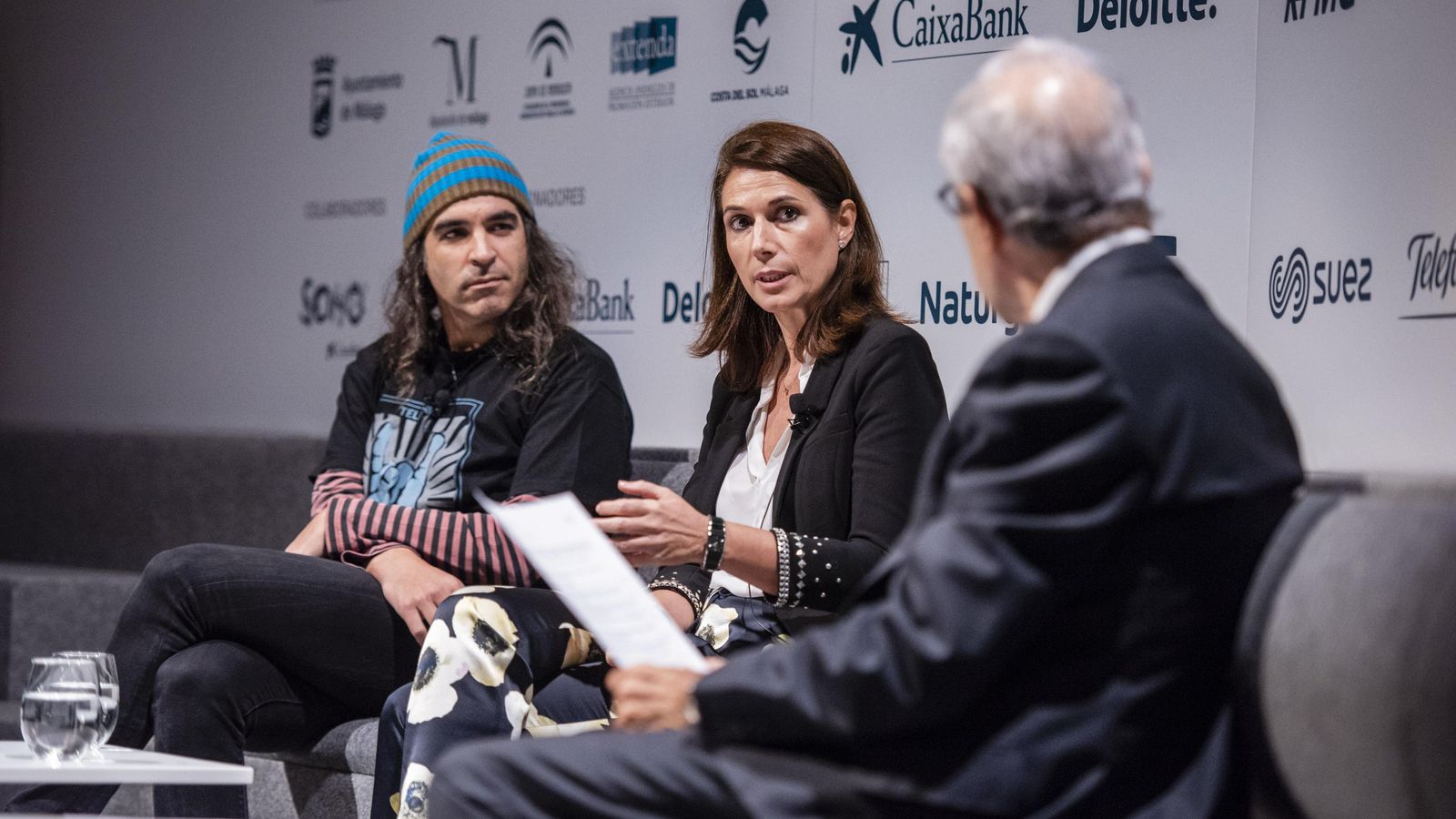 Chema Alonso, CDO de Telefónica, y Paloma Peinado, directiva de Airbus.
