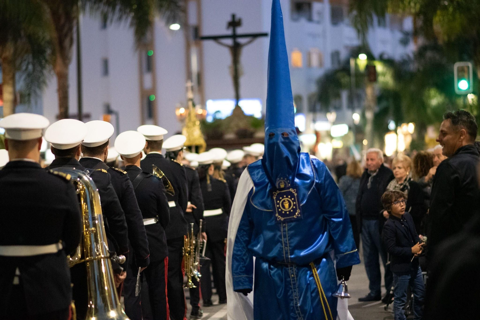El Yacente y el Cristo de la Redención el Viernes Santo en Benalmádena, en fotos