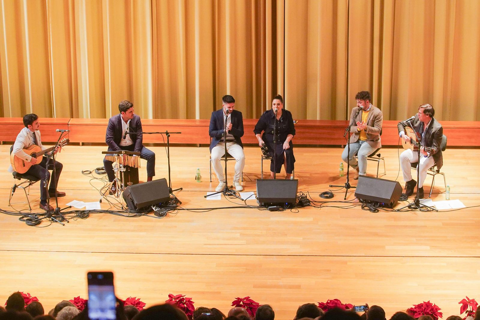 Todas las imágenes del encuentro empresarial granadino en favor de los afectados por la DANA