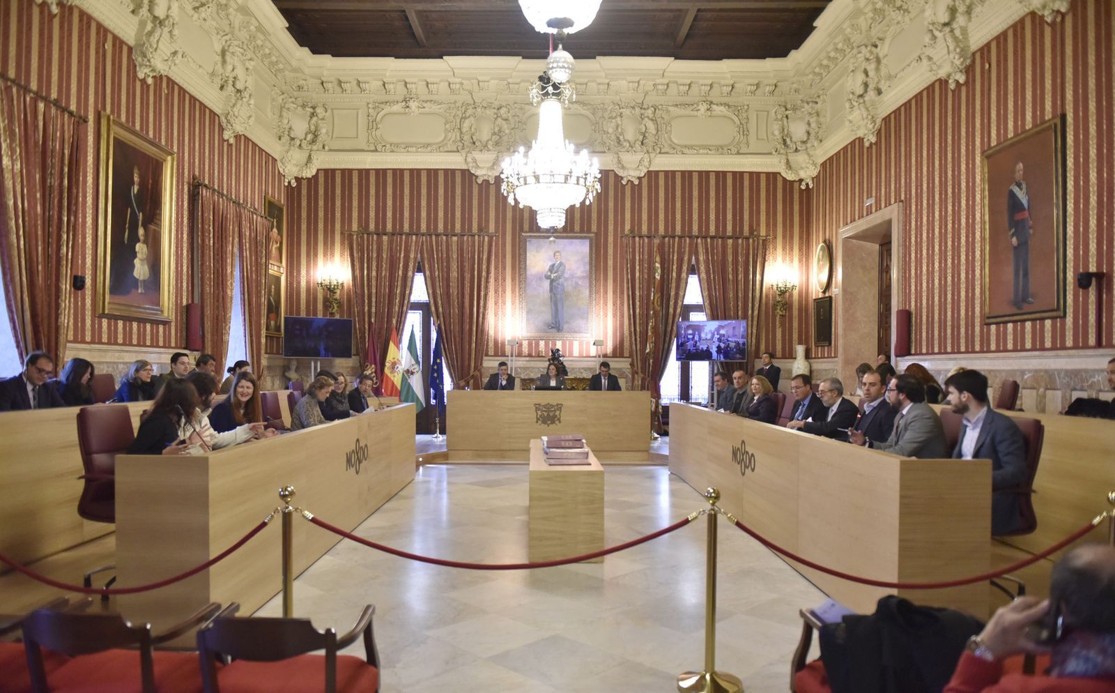 Sesión plenaria celebrada recientemente en el Salón Colón.