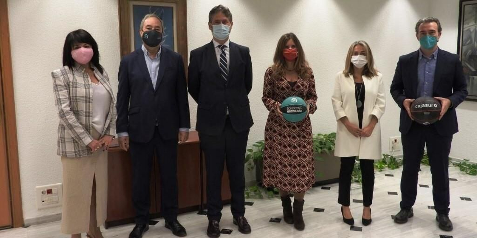 Cajasur, la FAB y Cruz Roja firman un acuerdo para promover 165 becas formativas.