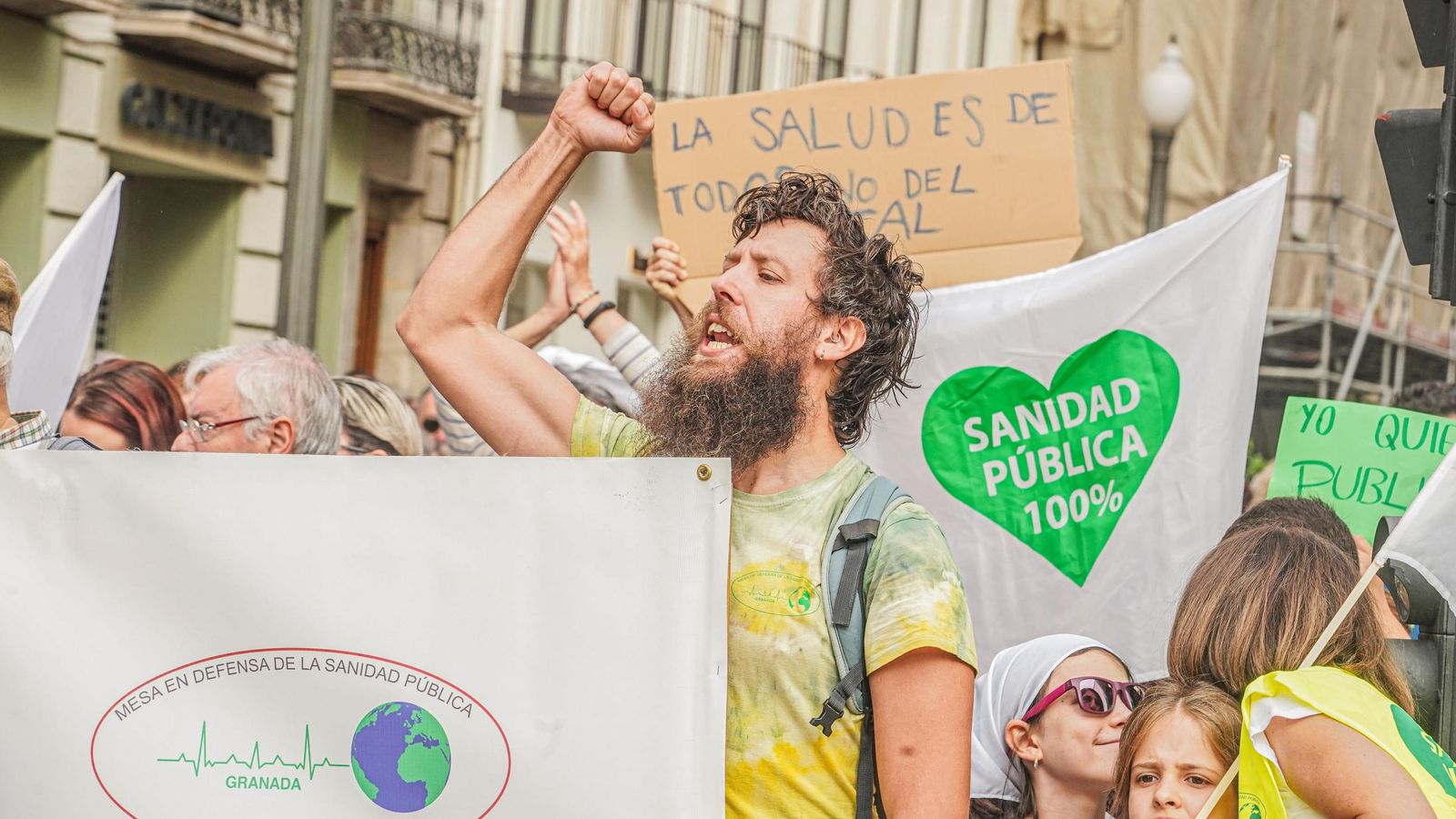 Manifestación por la sanidad pública promovida por Marea Blancas en Granada