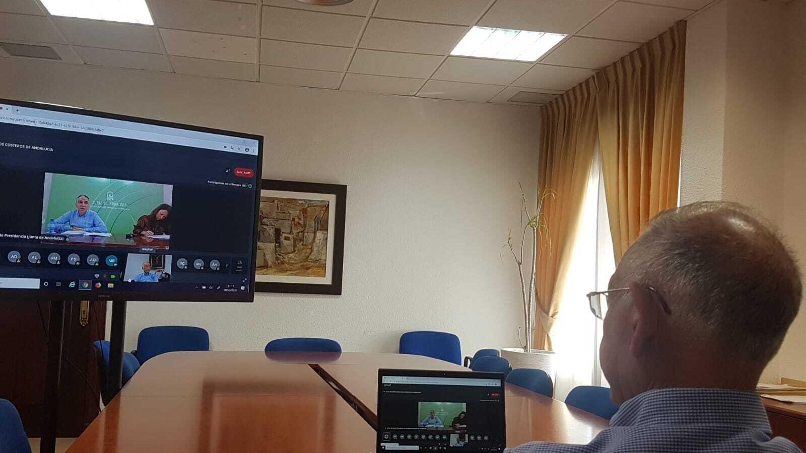 Videoconferencia de Gabriel Amat con el Consejero de Presidencia de la Junta.