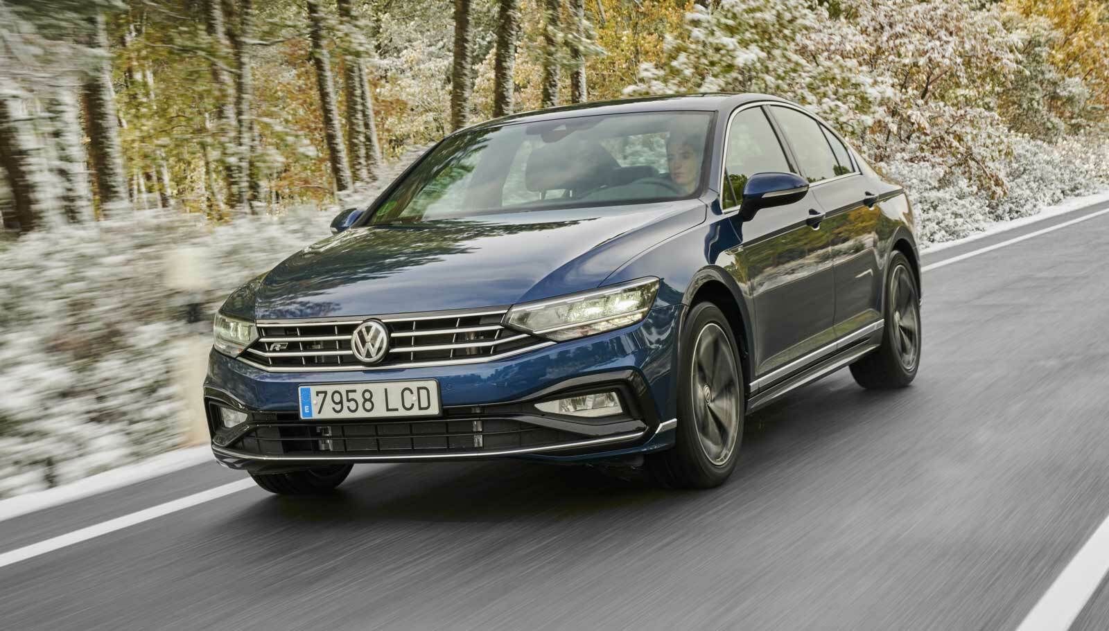 Así es el nuevo Volkswagen Passat, con mejoras en diseño y equipamiento.