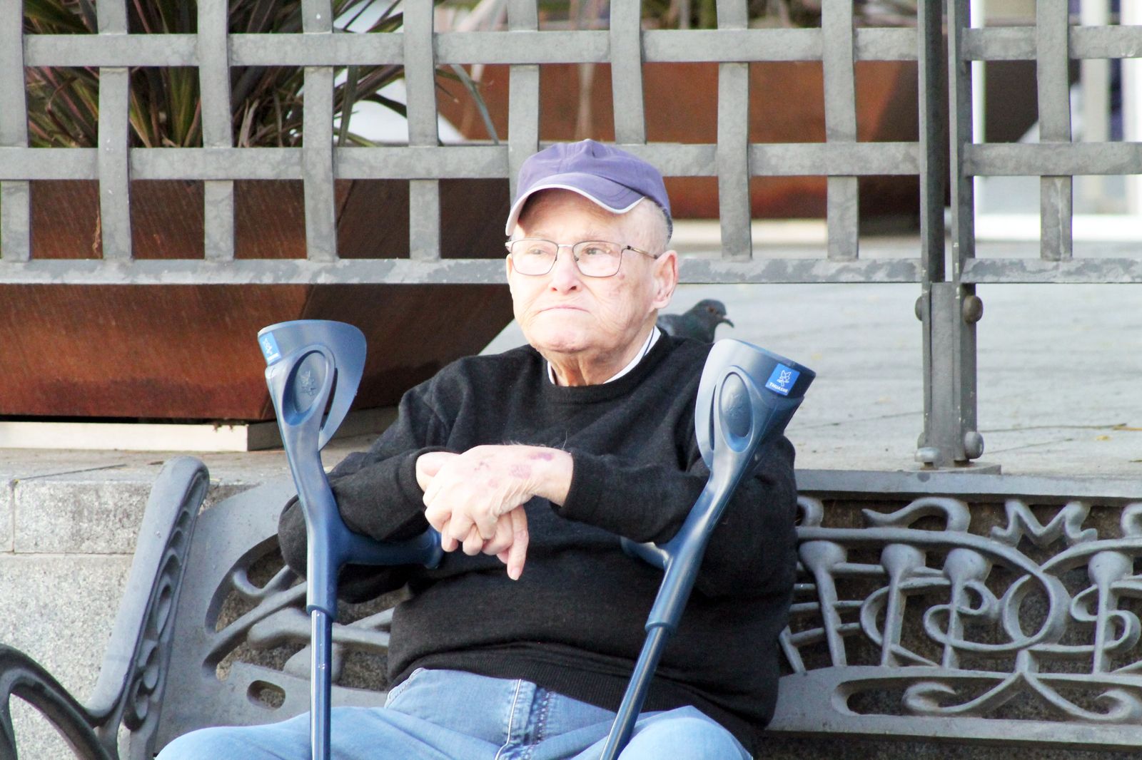 Imágenes del lunes 17 de abril en Huelva