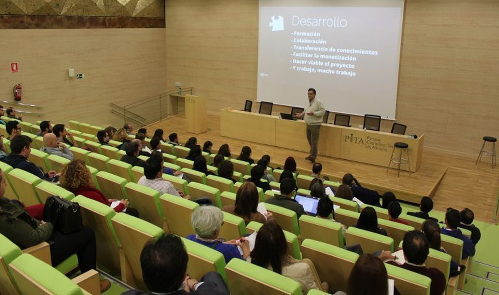Invernaderos afectados por las lluvias de diciembre en Rambla Morales.