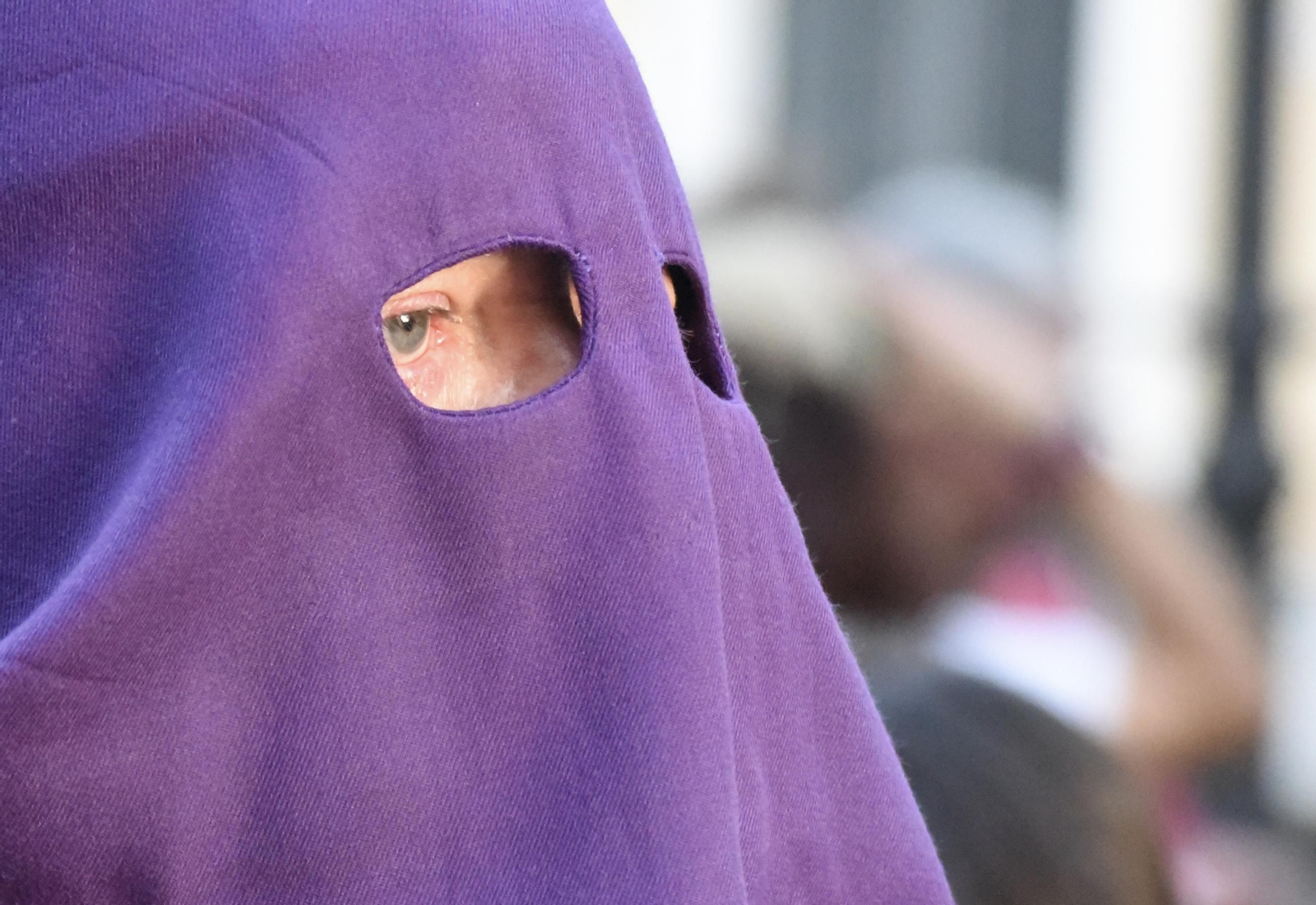 La procesión de la Santa Faz de Córdoba, en imágenes