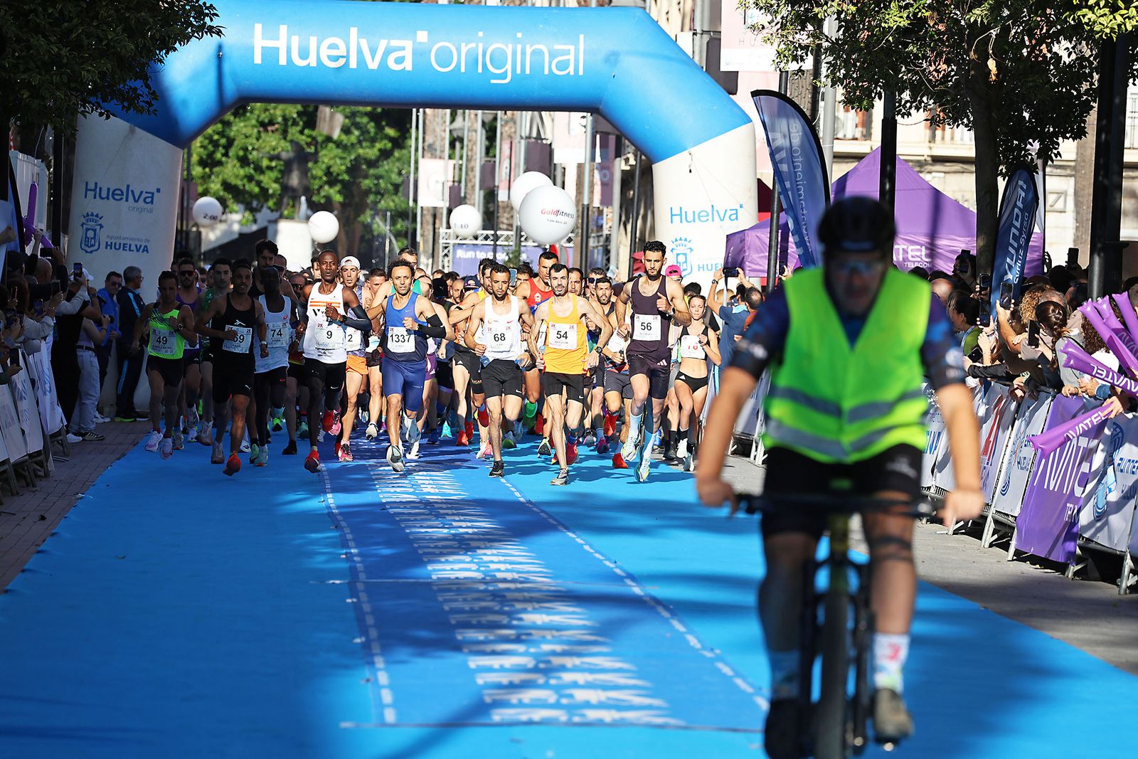 Las mejores imágenes de la carrera 21K Ciudad de Huelva