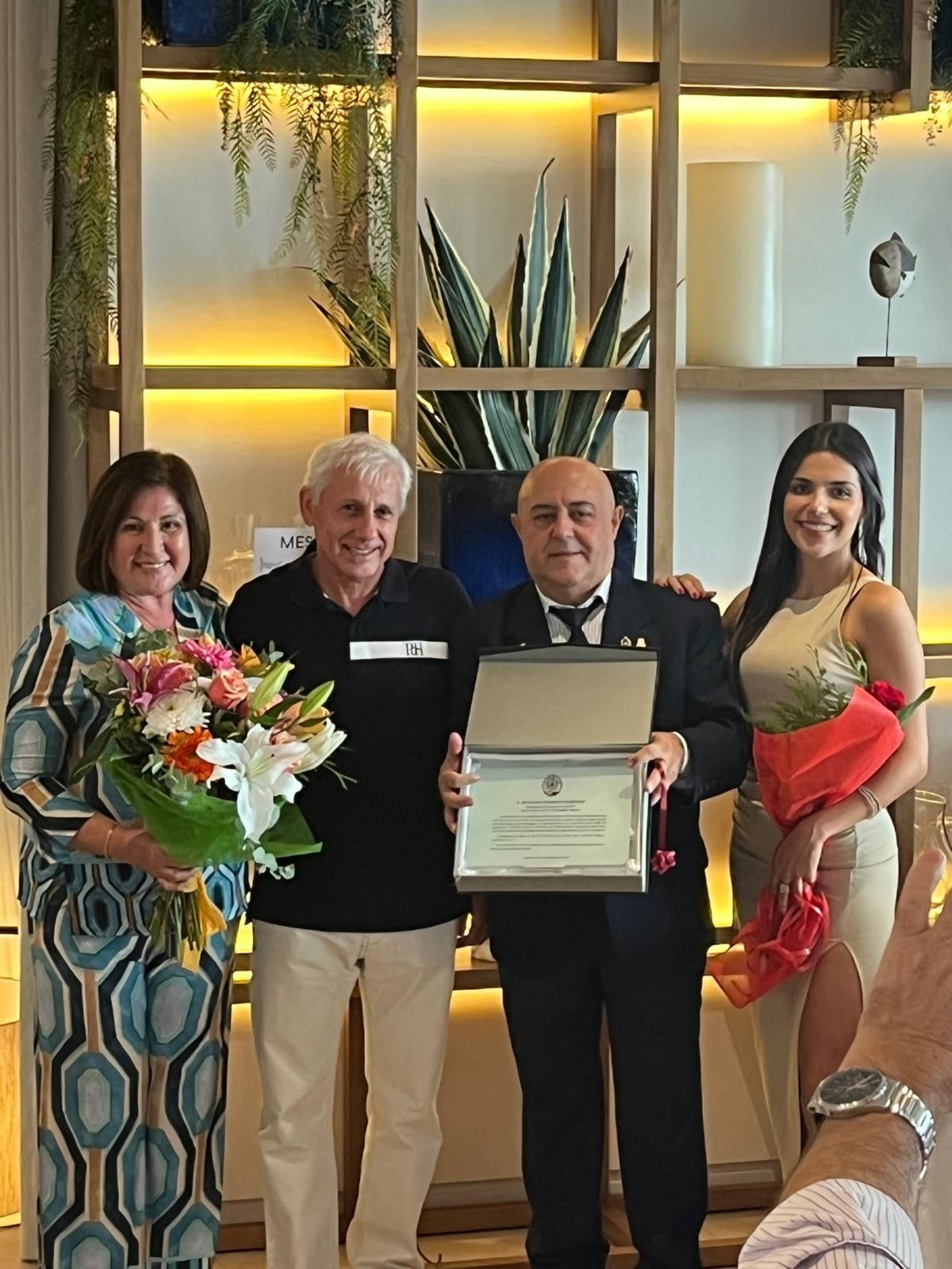 Así fue el homenaje a Francisco Martínez, jefe de Servicios de 'El Acebuche', por su jubilación