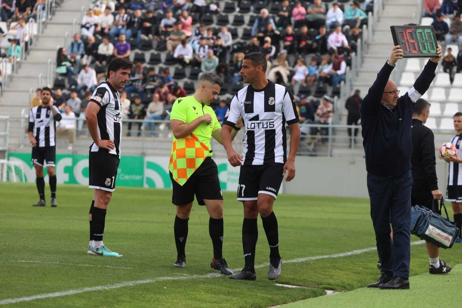 El Balompédica Linense-San Roque de Lepe, en imágenes