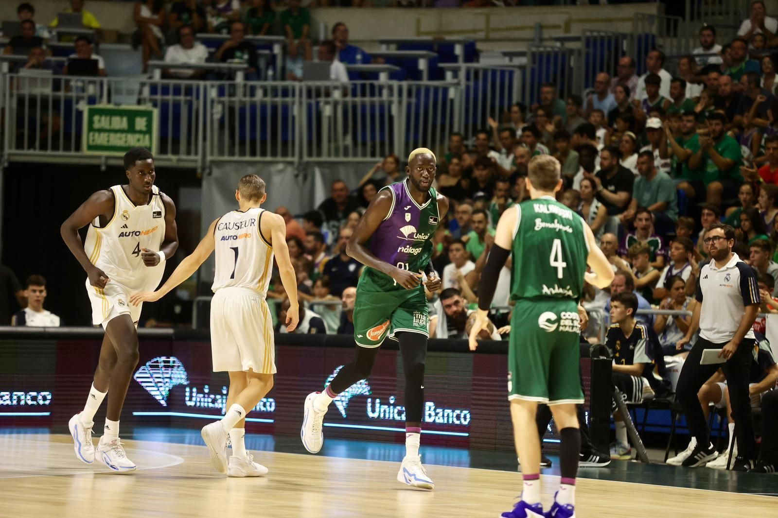 El Unicaja-Real Madrid del Torneo Costa del Sol, en imágenes