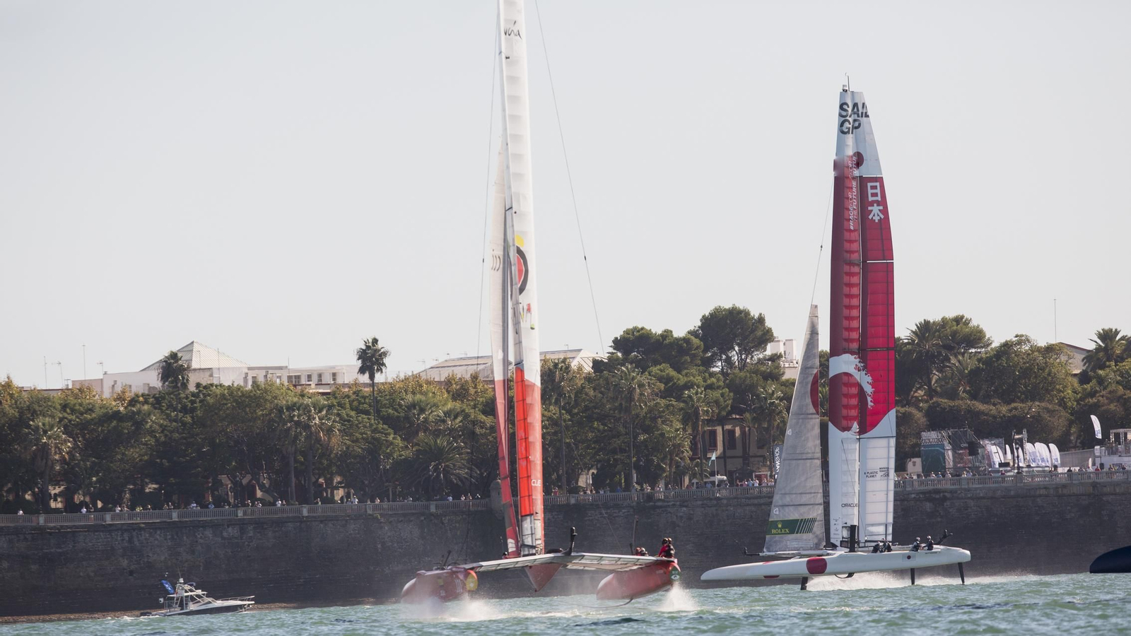 Las imágenes de la primera jornada de la SailGP en Cádiz