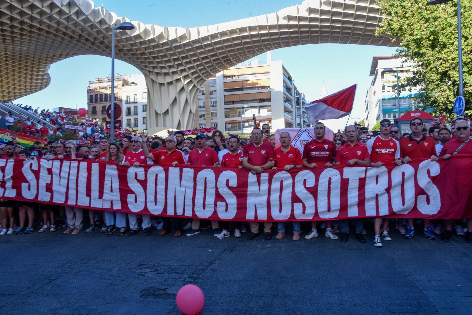 Manifestación del sevillismo contra la directiva del club