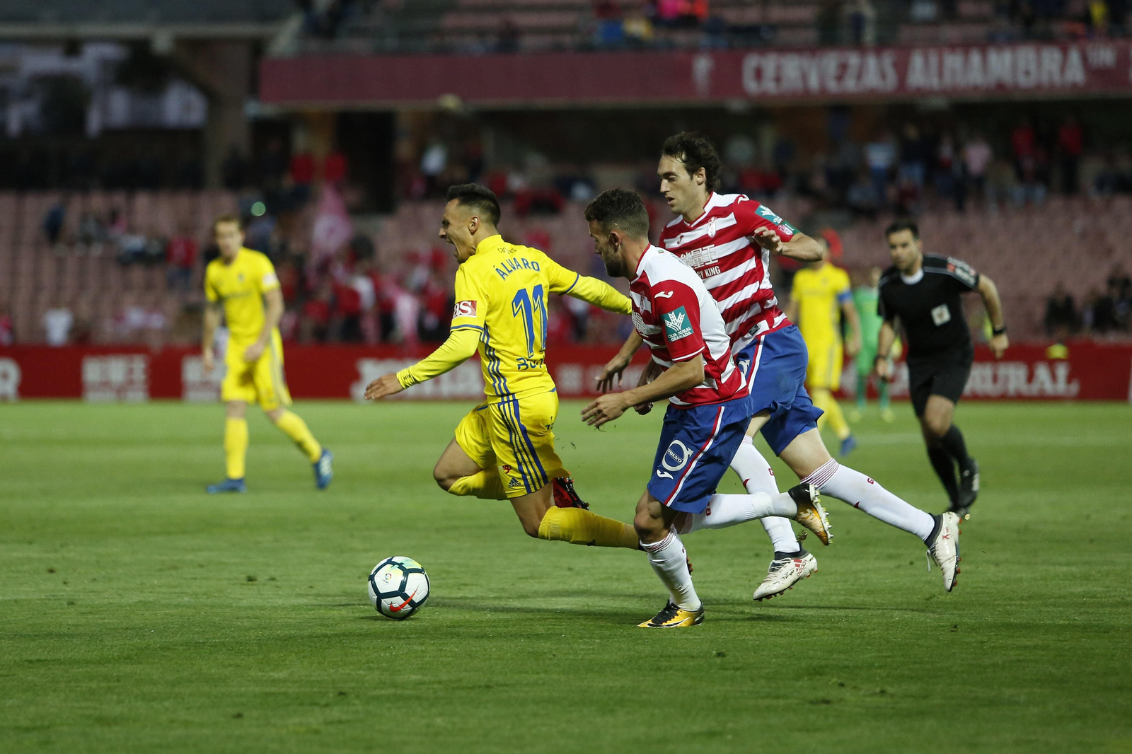 El Granada CF-Cádiz CF, en imágenes