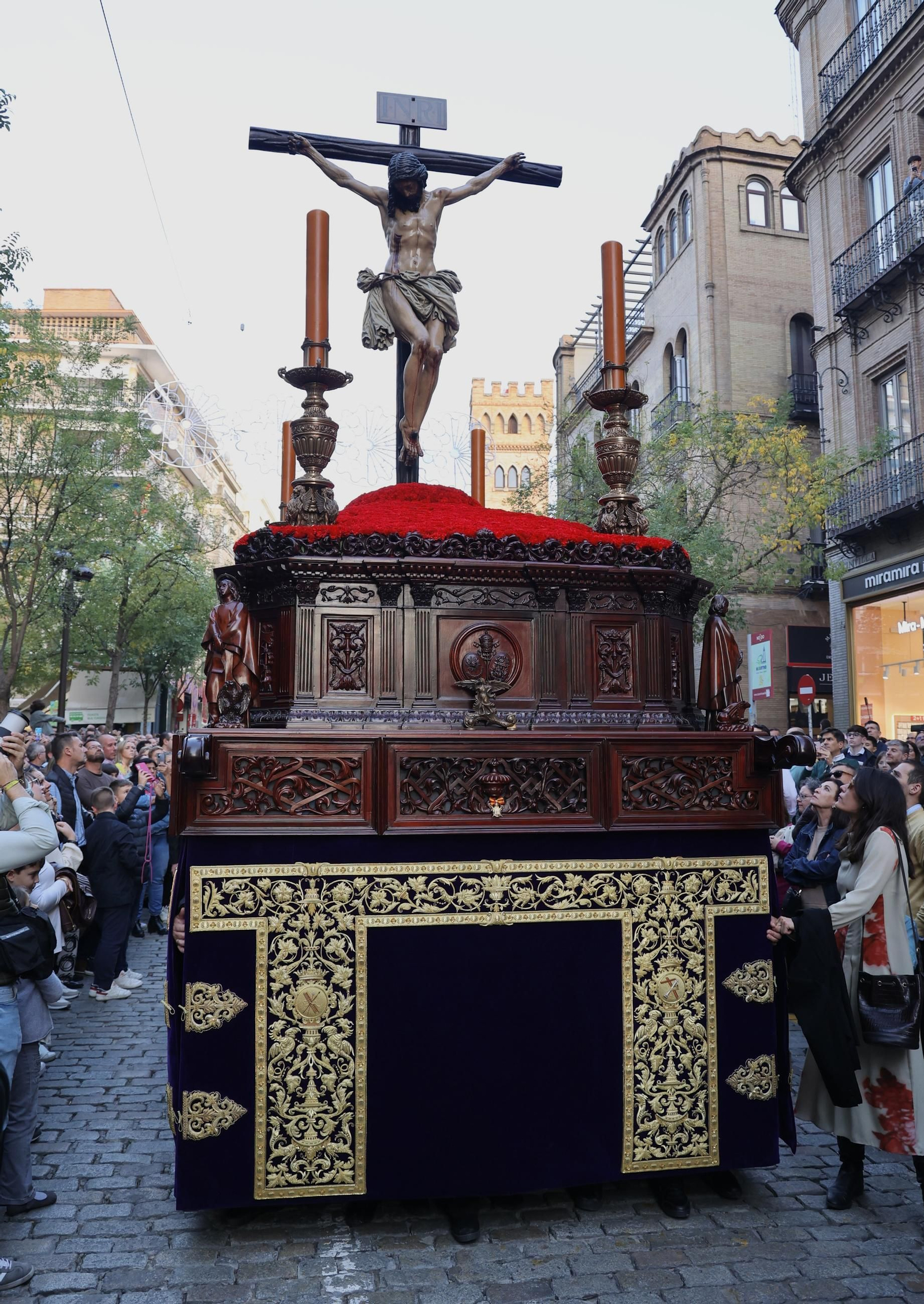 Procesión extraordinaria de Los Estudiantes
