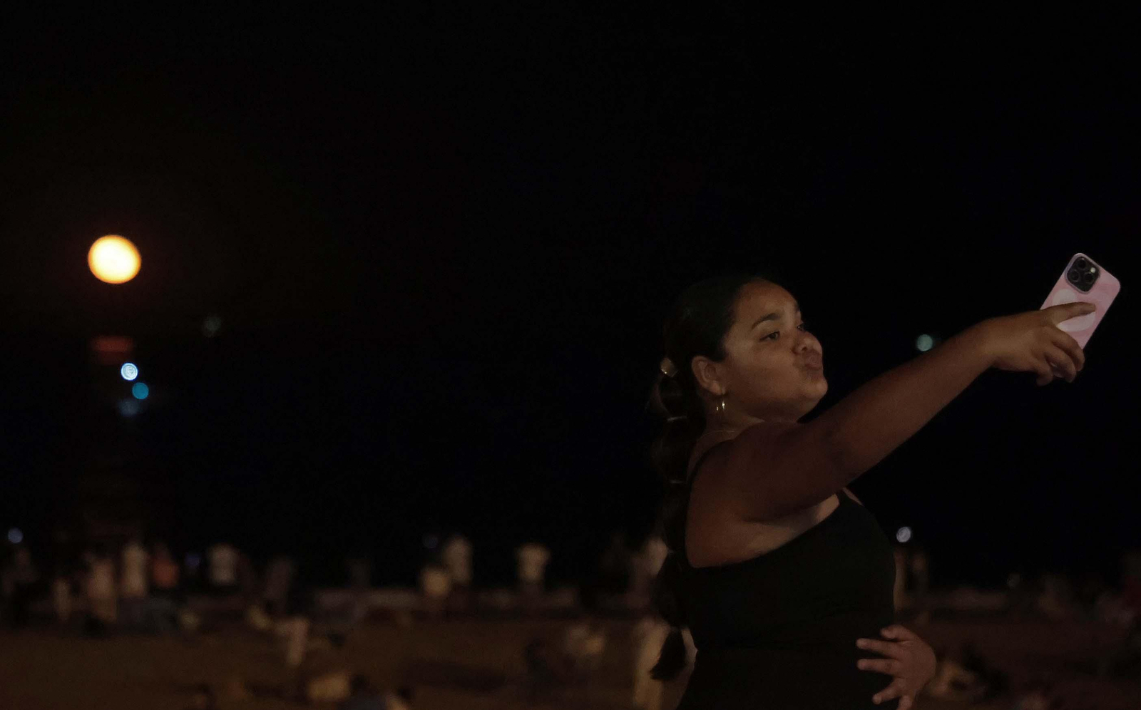 Fotos de la noche de San Juan en la playa de Getares