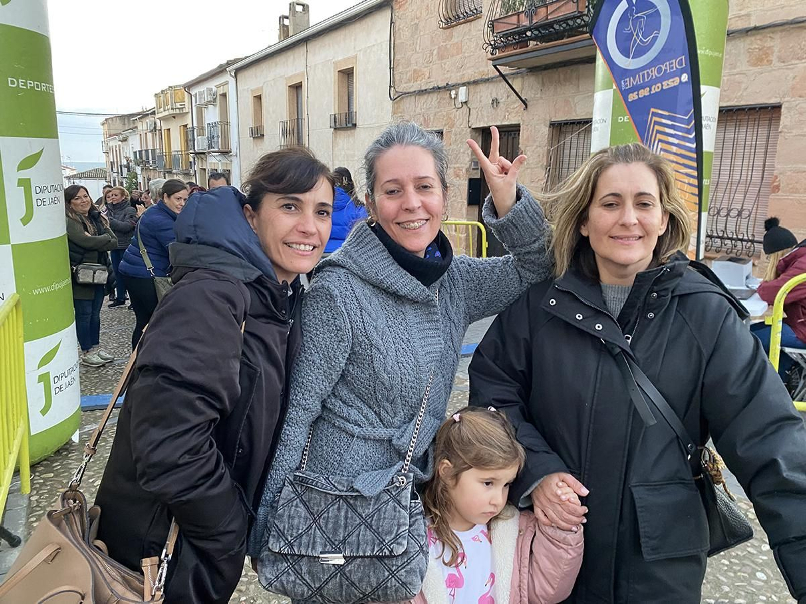 ¿Participaste en la Carrera de la Bellota de Baños de la Encina? Búscate en nuestra fotogaleria