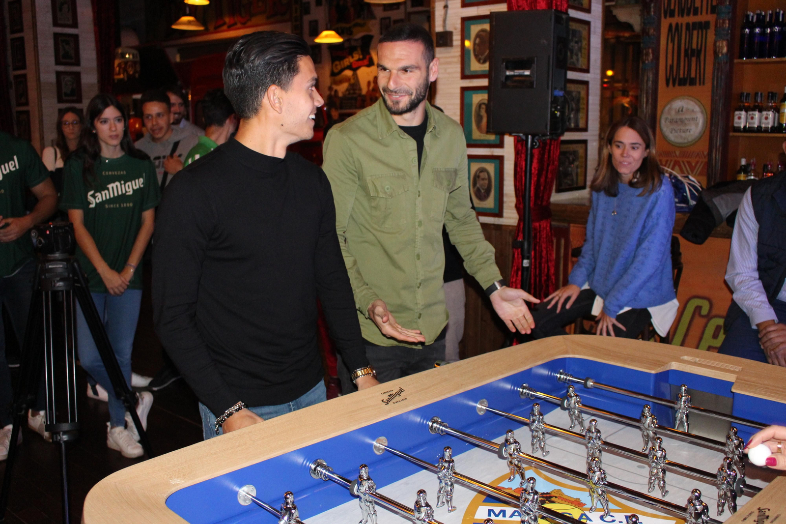 Las imágenes de la presentación de  'La Rosaleda Liga Edición Especial'