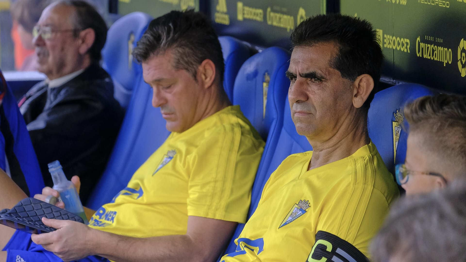 Partido de fútbol a beneficio de la Asociación de Reyes Magos en Carranza