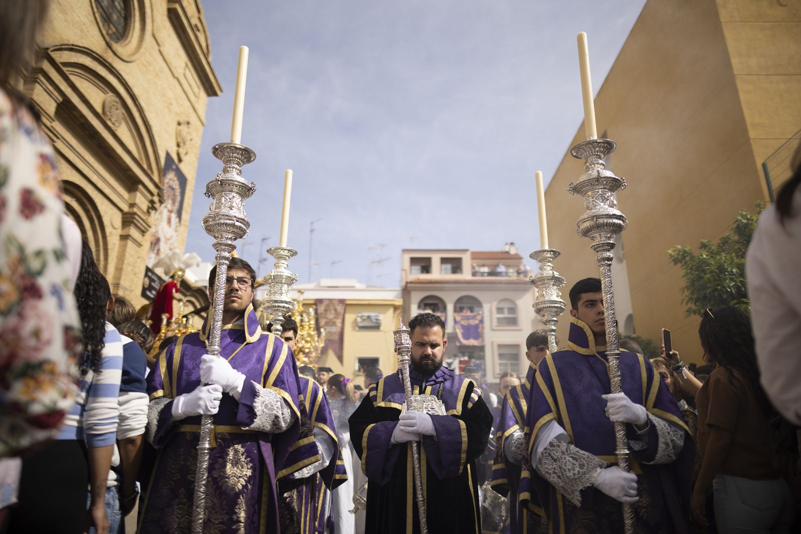 Lunes Santo: Tres Caídas en Huelva, en imágenes