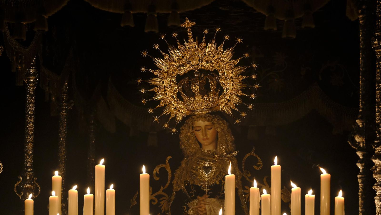 Silencio en la Semana Santa de Almería 2025