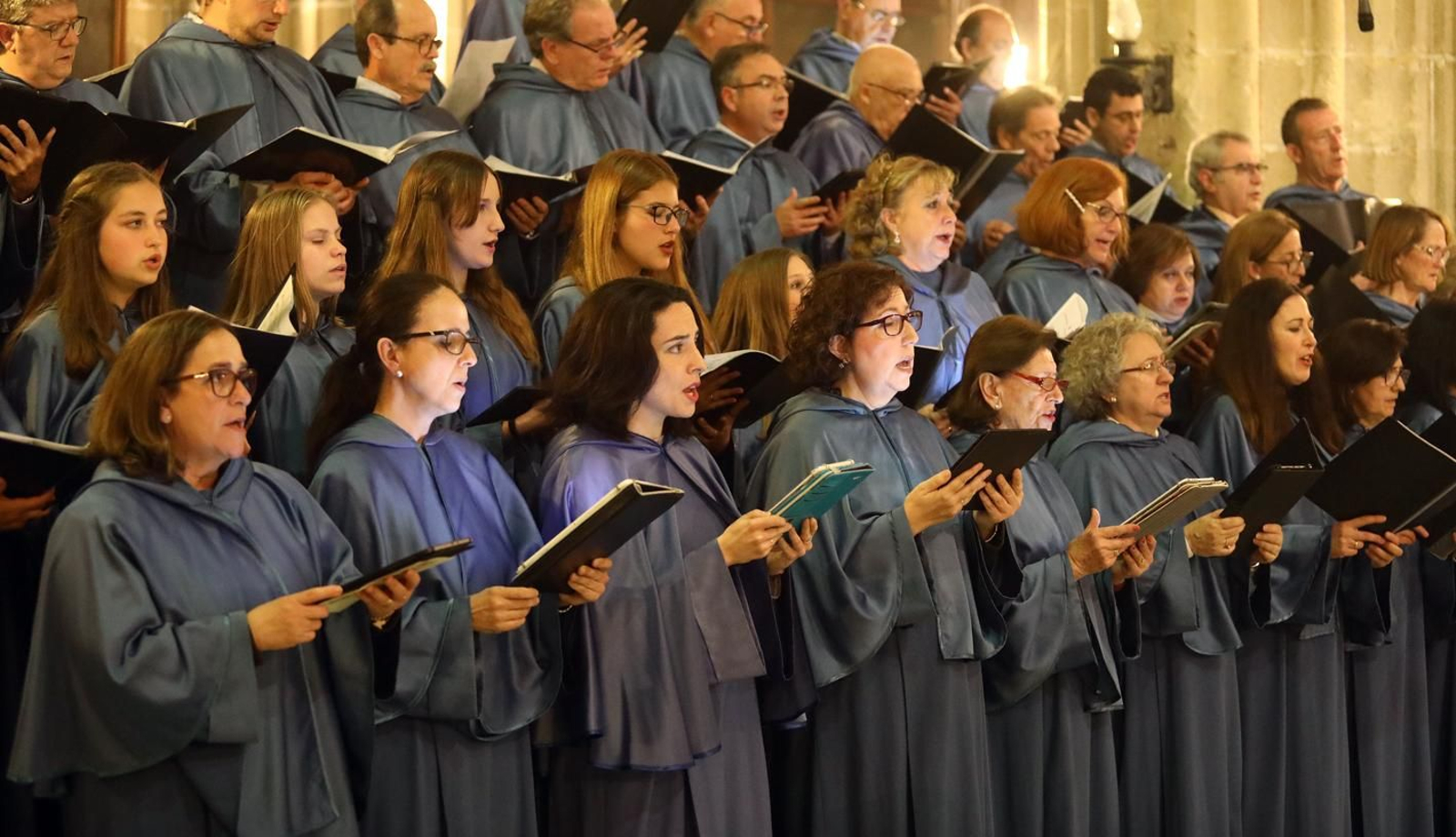 Imágenes del Vía Crucis de la Unión de Hermandades