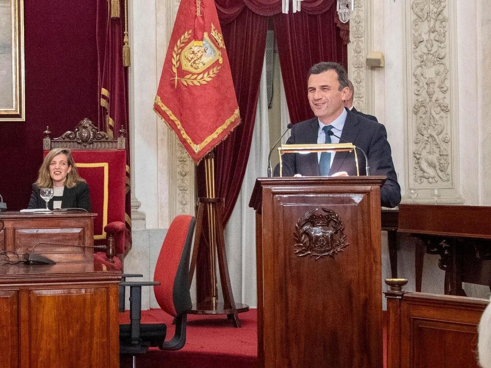 Bruno García durante su intervención en el curso de apertura de la Academia Provincial de Bellas Artes.