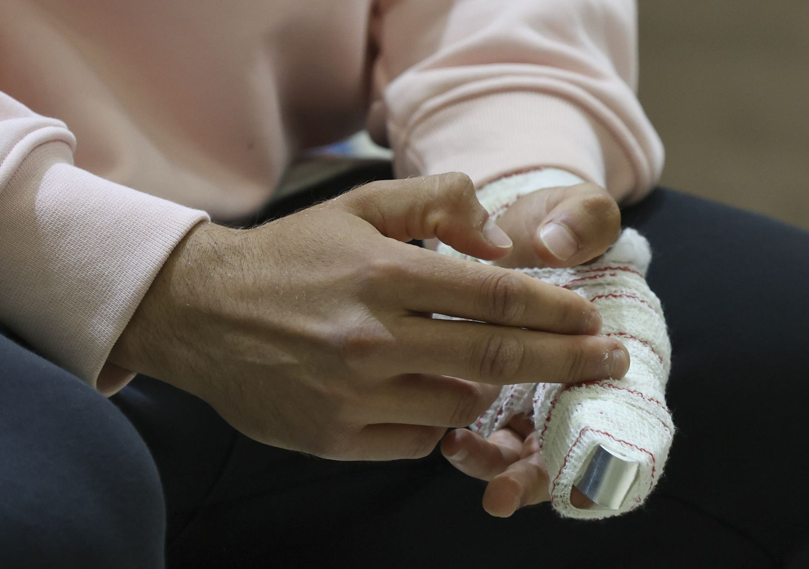 Dani Lorenzo, una obra de arte con un dedo roto que deberá ser operado